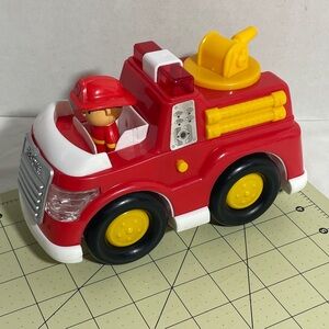 Kid Connection Rescue Fire Truck 7" & Firefighter Figure 3" Sound Lights Work